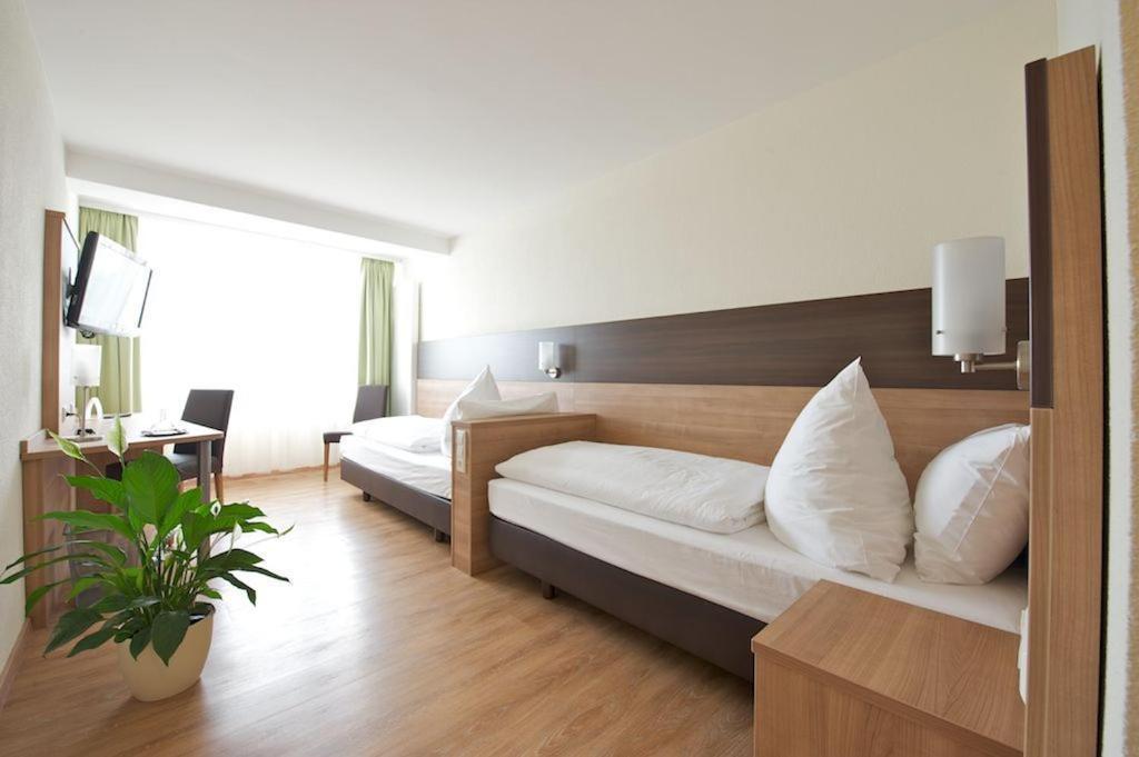 Hotel Zur Riss Biberach an der Riss Ruang foto